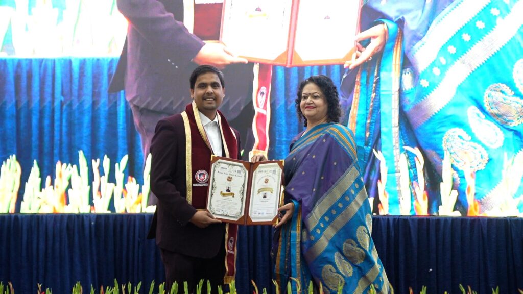 शिक्षा और मोटिवेशनल सेमिनार